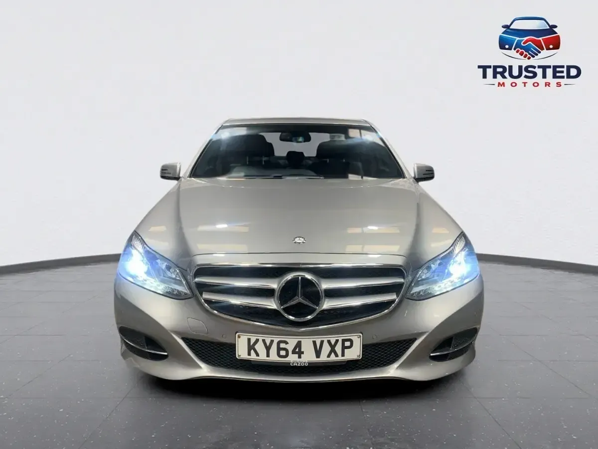 Used Mercedes E220 SE 2014 Silver Sedan