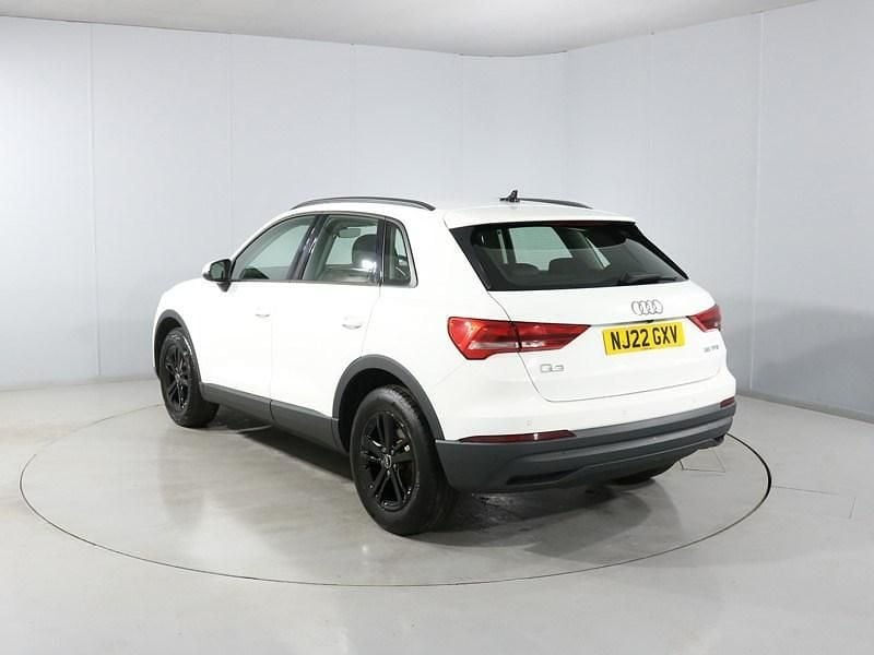 Used Audi Q3 Advanced 150 HP (110 kW) 2022 White SUV