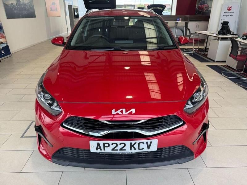 Used Kia Ceed Sportswagon 118 HP (86 kW) 2022 Red Estate