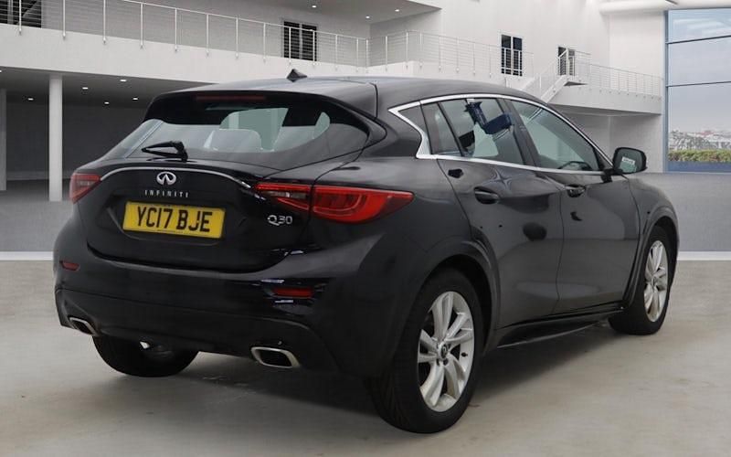 Used Infiniti Q30 Premium 109 HP (80 kW) 2017 Hatchback