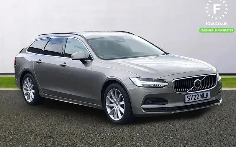 Used Volvo V90 Momentum 197 HP (144 kW) 2021 Estate
