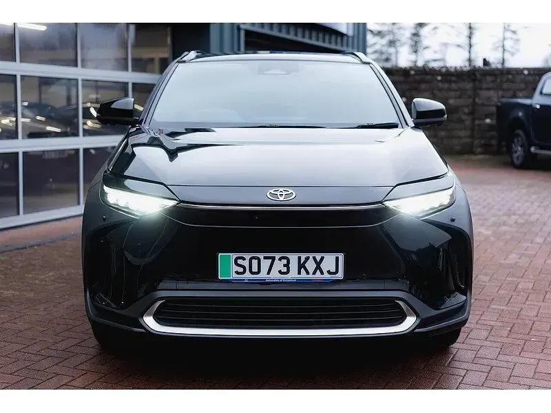 Used Toyota bZ4X 160 kW (218 HP) 2024 Black SUV
