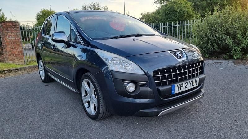 Blue Used 2012 Peugeot 3008 Allure Hatchback | £3,000 (Fair price) - Image 1/4