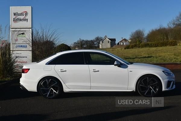 Used Audi A4 S-Line 150 HP (110 kW) 2023 White Sedan