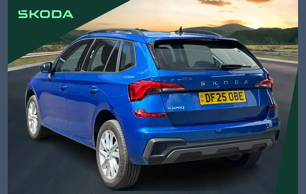 Usado Skoda Kamiq SE 115 HP (84 kW) 2025 Azul SUV