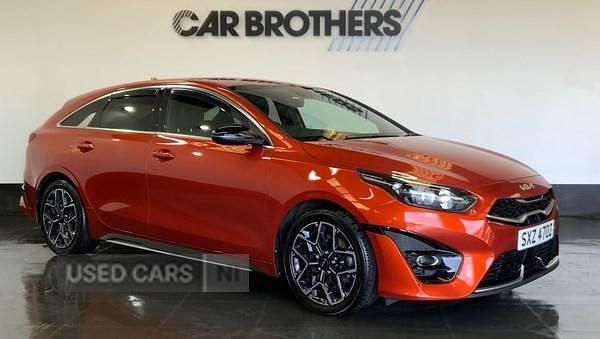 Used Kia ProCeed GT-Line 160 HP (117 kW) 2023 Orange Estate