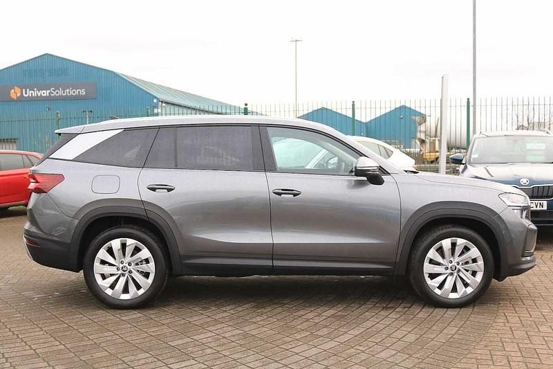 New Skoda Kodiaq SE L 110 HP (80 kW) 2025 Graphite grey metallic SUV