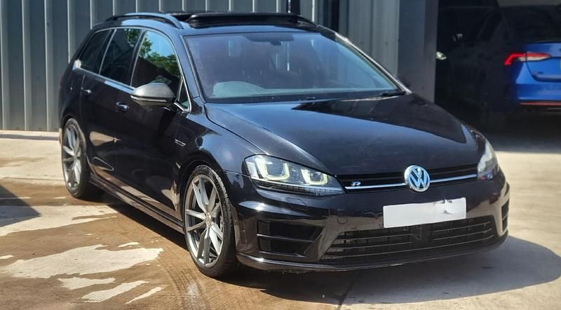 Black Used 2017 VW Golf VII R Estate | £15,995 (Good price) - Image 1/4