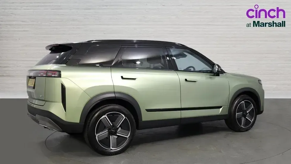 New Jaecoo 7 147 HP (108 kW) 2026 Two tone metallic  green stone/black SUV
