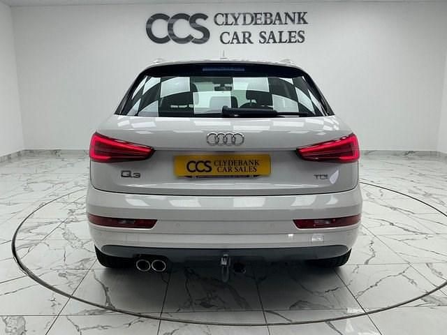 Begagnad Audi Q3 Design 150 HK (110 kW) 2016 Vit SUV