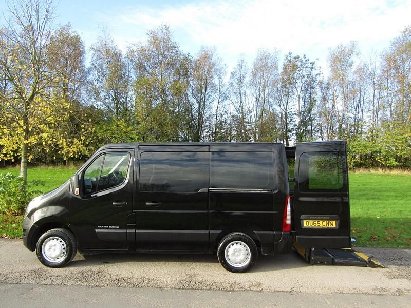 Black Used 2015 Renault Master Business Van | £12,495 - Image 1/3
