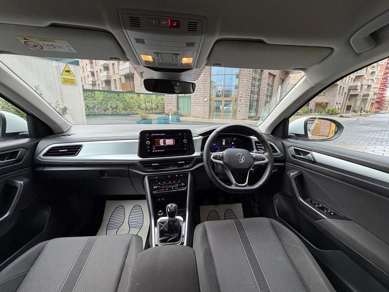 Used VW T-Roc Life 2025 White SUV