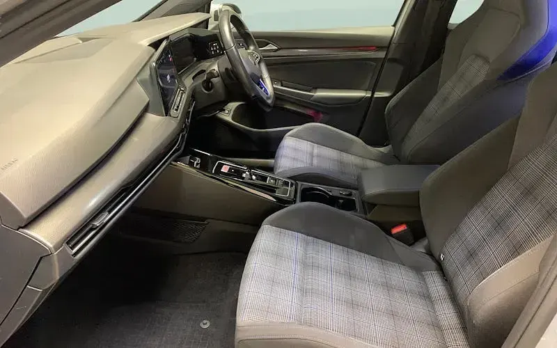 Usado VW Golf VIII GTE 245 HP (180 kW) 2024 Citadino