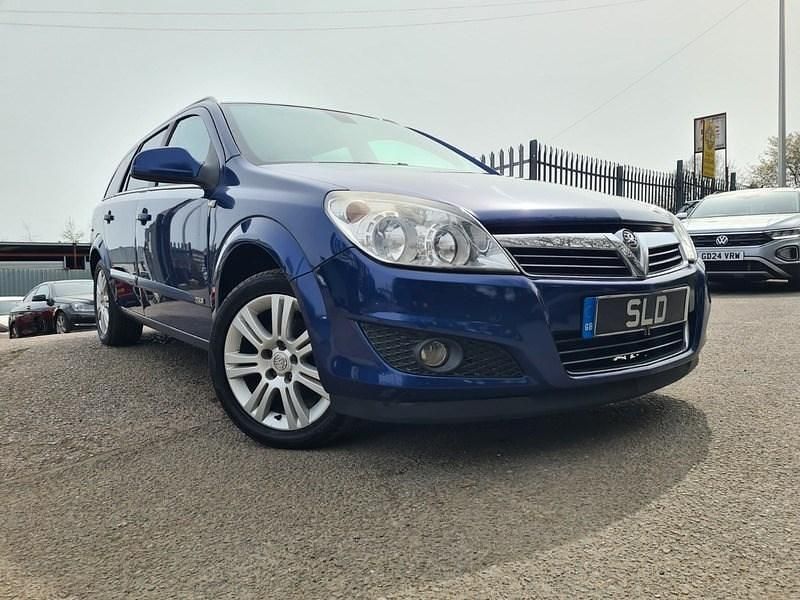 Second-hand Vauxhall Astra Design Edition 138 CP (101 kW) 2009 Albastru Break