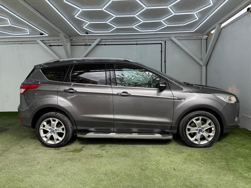 Used Ford Kuga Zetec 163 HP (119 kW) 2014 Grey SUV