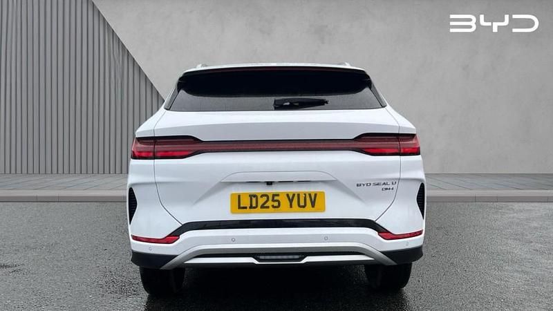 New BYD Seal U Boost 218 HP (160 kW) 2025 White SUV