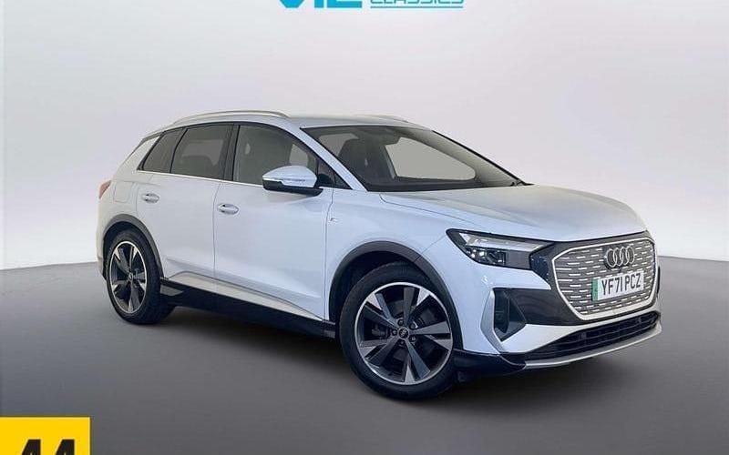 Used Audi Q4 e-tron S-Line 125 kW (170 HP) 2022 White SUV
