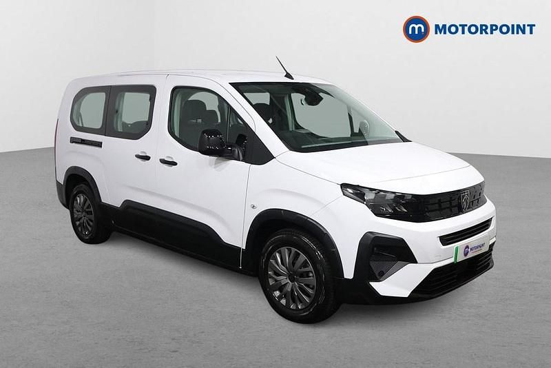 Used Peugeot e-Rifter Allure 100 kW (136 HP) 2025 White MPV