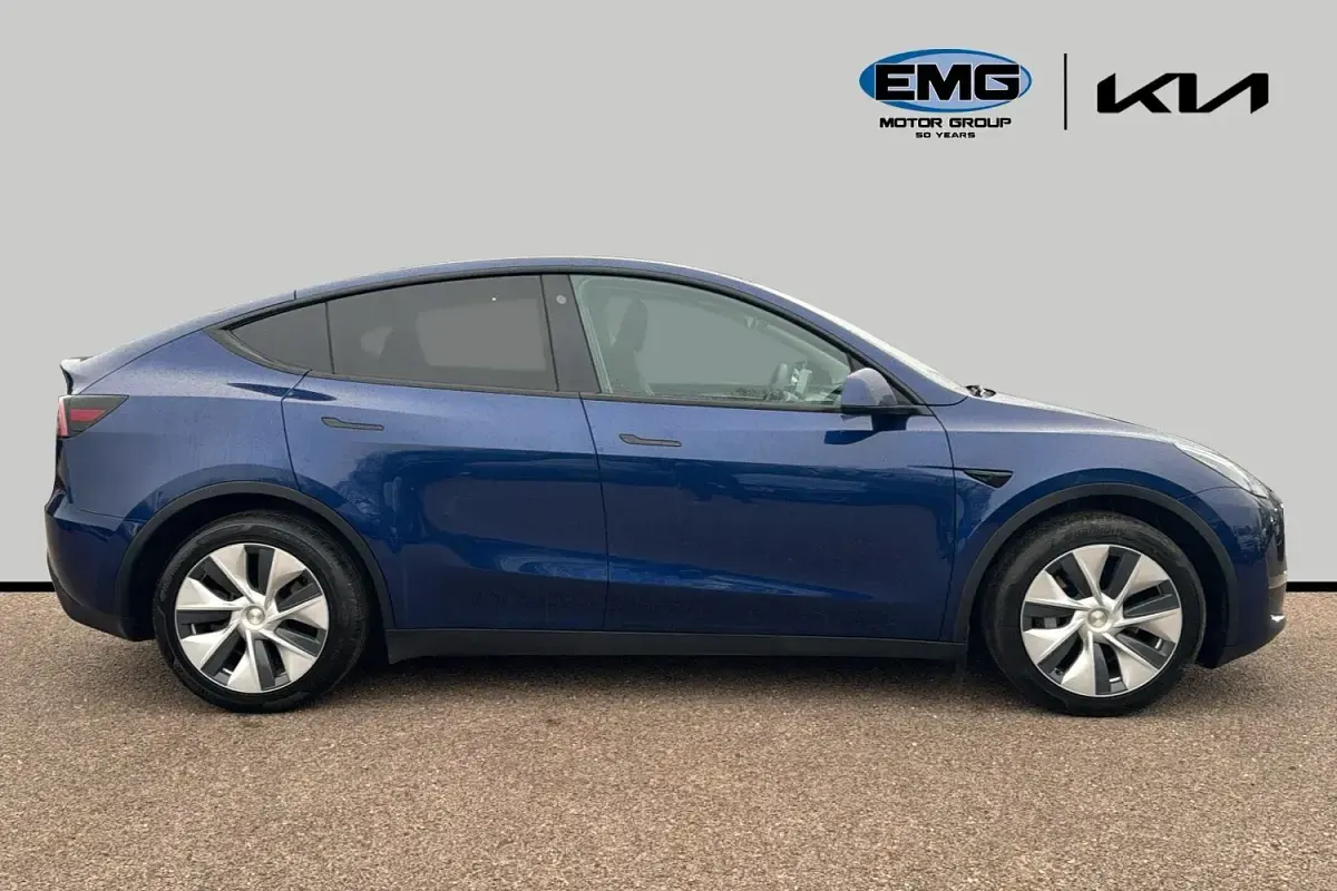 Używany Tesla Model Y Long Range AWD 282 kW (384 KM) 2022 Niebieski SUV