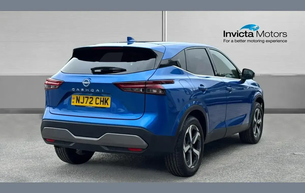 Used Nissan Qashqai N-Connecta 140 HP (102 kW) 2022 Blue SUV