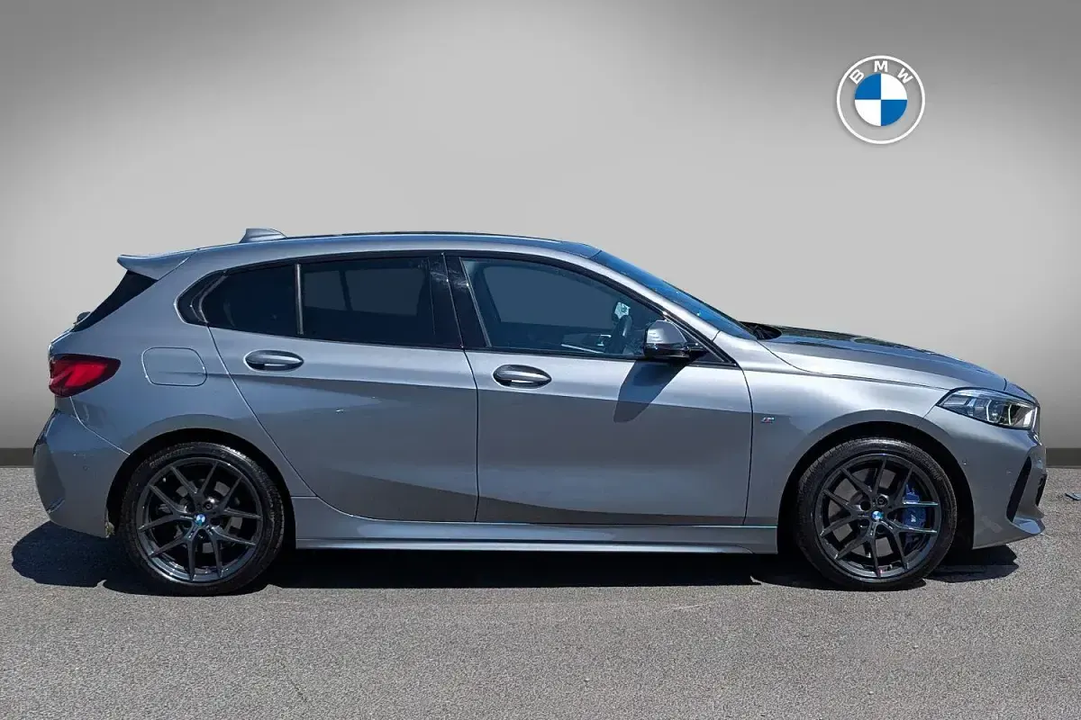 Used BMW 118 M Sport 134 HP (98 kW) 2023 Grey