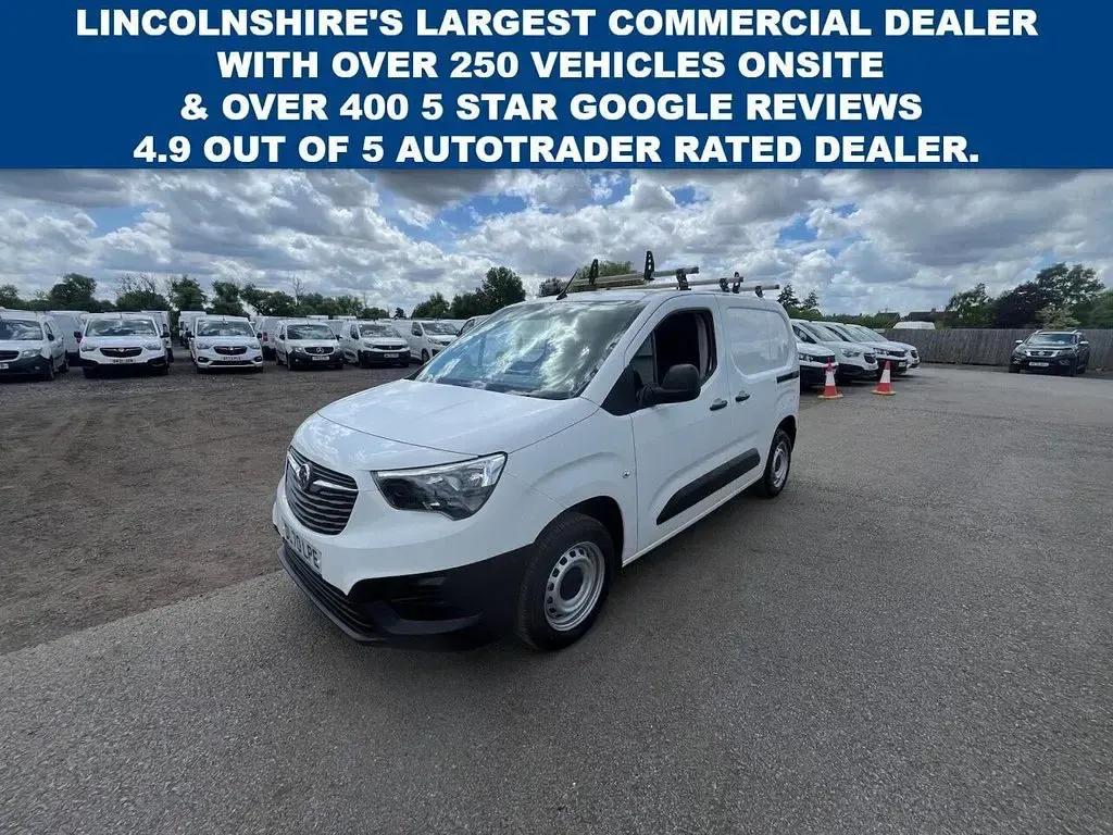 Used Vauxhall Combo Edition 2021 White MPV