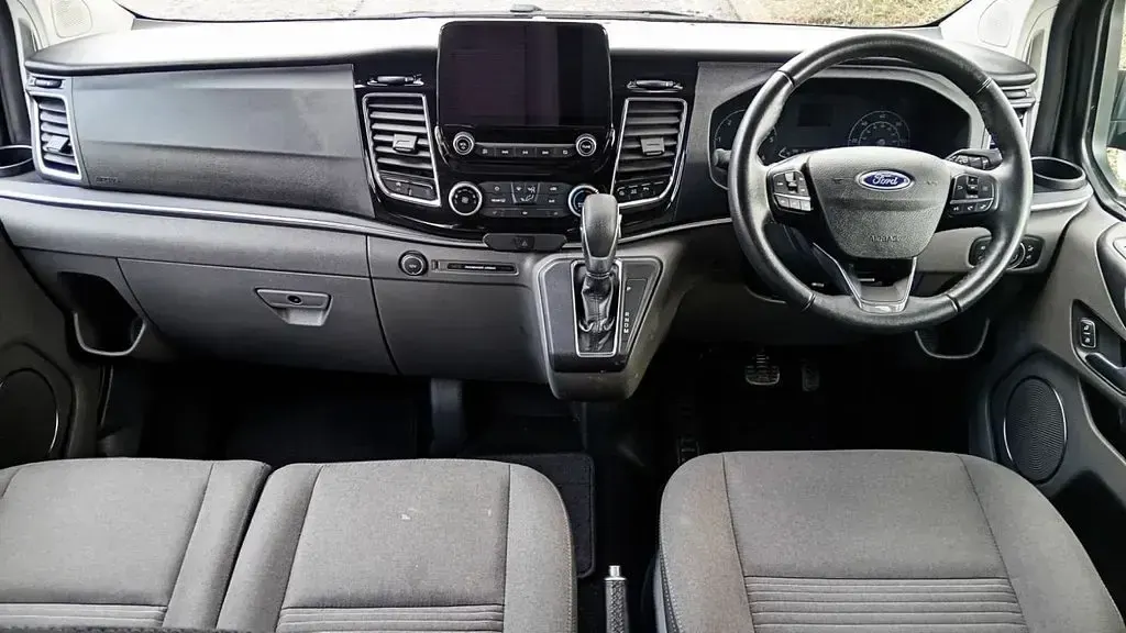 Used Ford Tourneo Custom Titanium 130 HP (95 kW) 2021 Blue Van