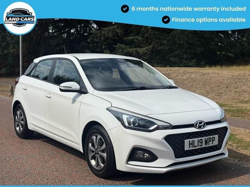 White Used 2019 Hyundai i20 SE Hatchback | £8,490 (Fair price) - Image 1/4