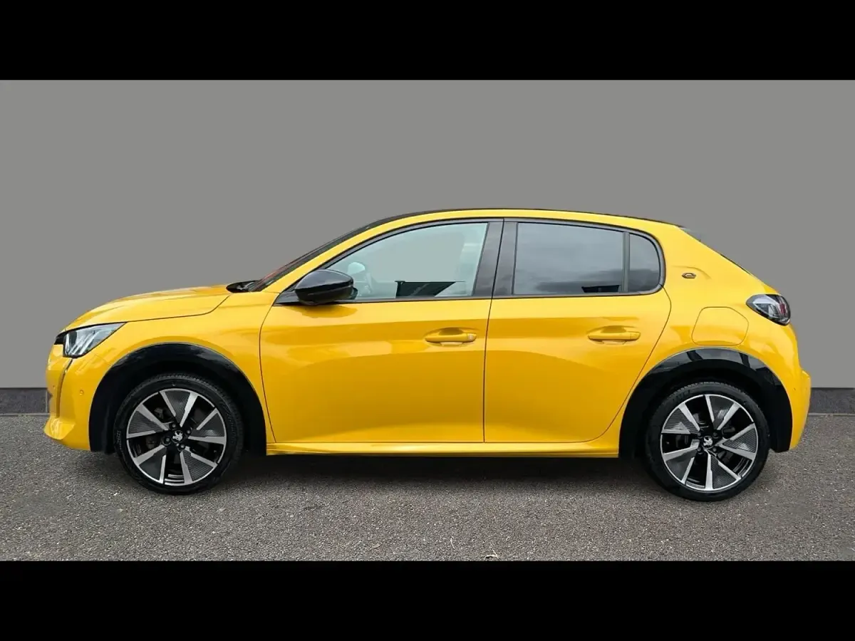 Used Peugeot e-208 GTi 100 kW (136 HP) 2020 Yellow Hatchback