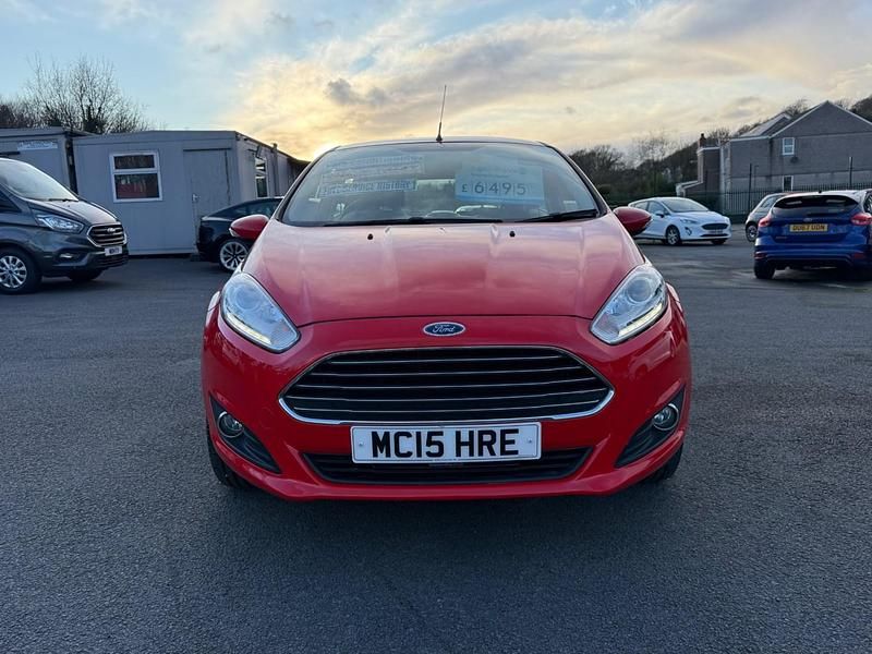 Used Ford Fiesta Zetec 2015 Red Hatchback