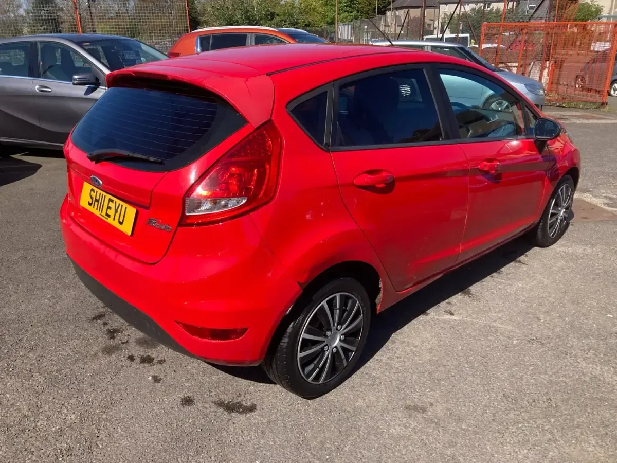 Usado Ford Fiesta 2011 Vermelho Citadino