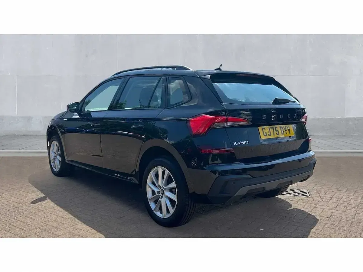Used Skoda Kamiq SE 95 HP (69 kW) 2025 Black magic pearl effect SUV