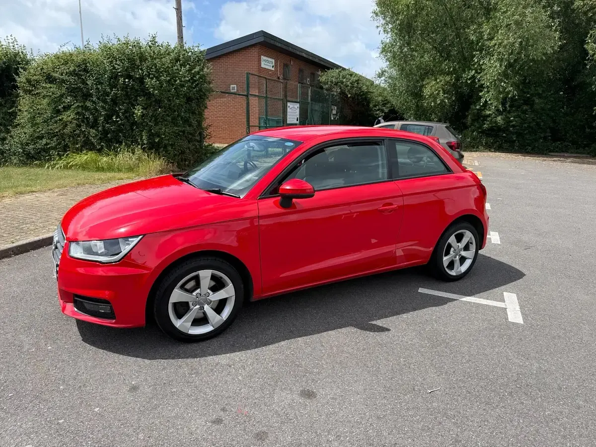 Used Audi A1 Sport 116 HP (85 kW) 2015 Red Hatchback