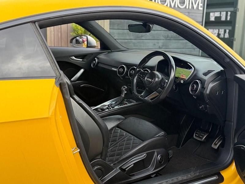 Used Audi TTS Comfort 310 HP (228 kW) 2016 Yellow Coupe