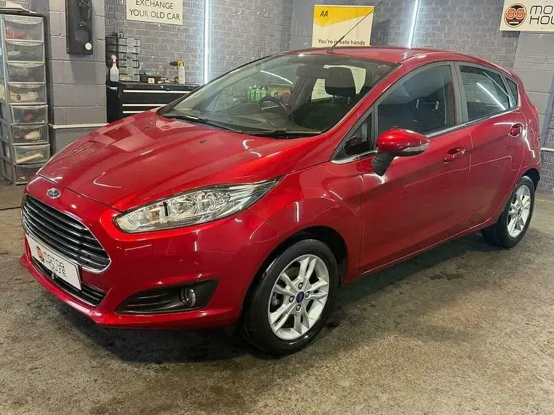 Used Ford Fiesta Zetec 2016 Red Hatchback