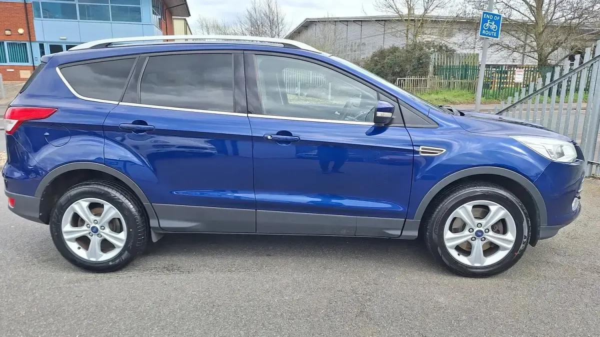 Used Ford Kuga Zetec 150 HP (110 kW) 2016 Blue SUV