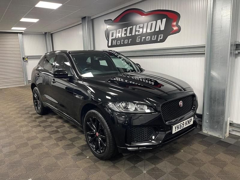 Used Jaguar F-Pace Chequered Flag 180 HP (132 kW) 2019 Black SUV
