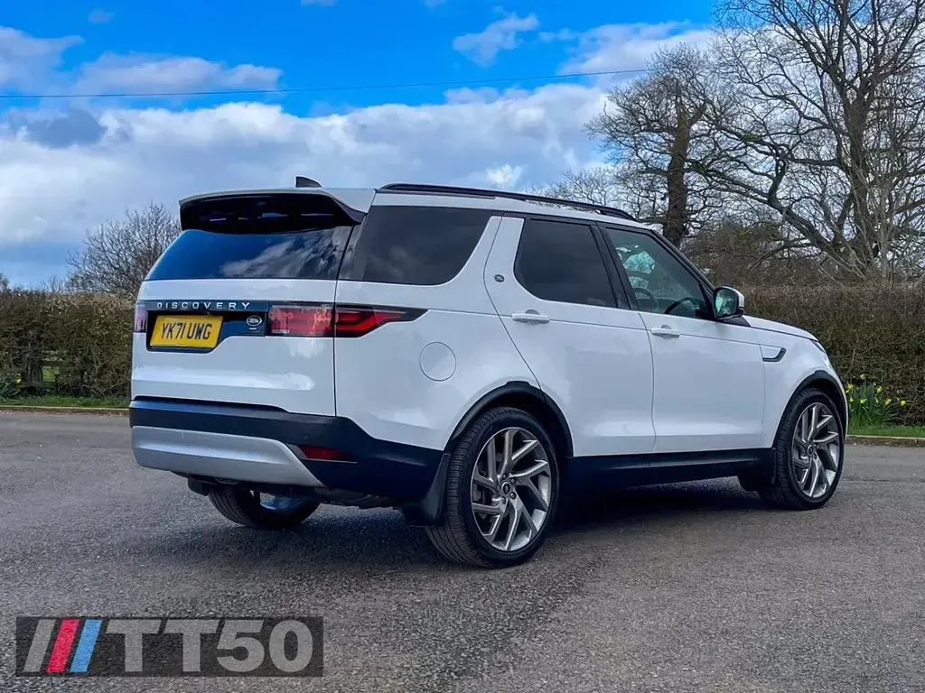 Used Land Rover Discovery HSE 300 HP (220 kW) 2021 White SUV