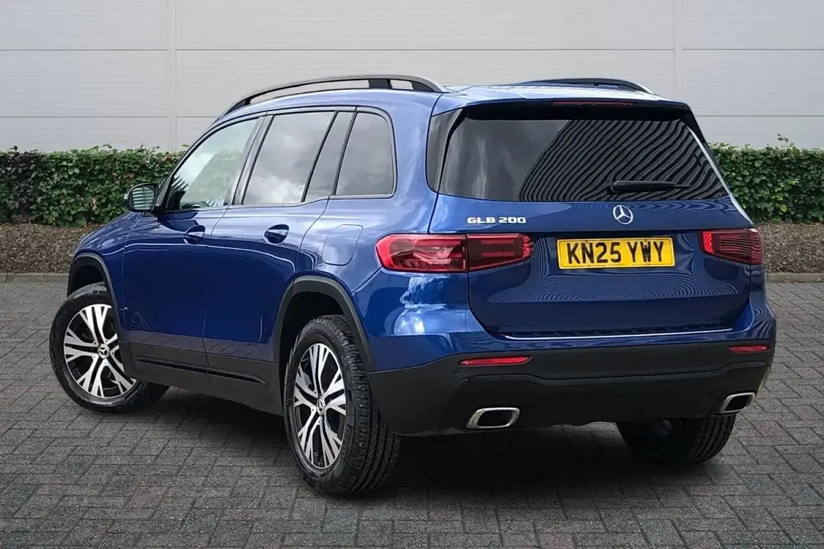Used Mercedes GLB200 Executive 163 HP (119 kW) 2025 Blue SUV