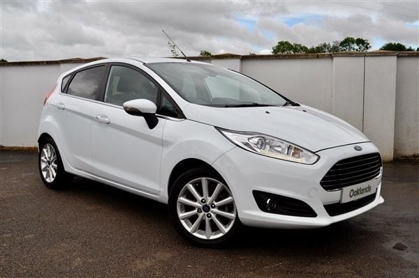 White Used 2017 Ford Fiesta Titanium Hatchback | £9,495 (Fair price) - Image 1/1