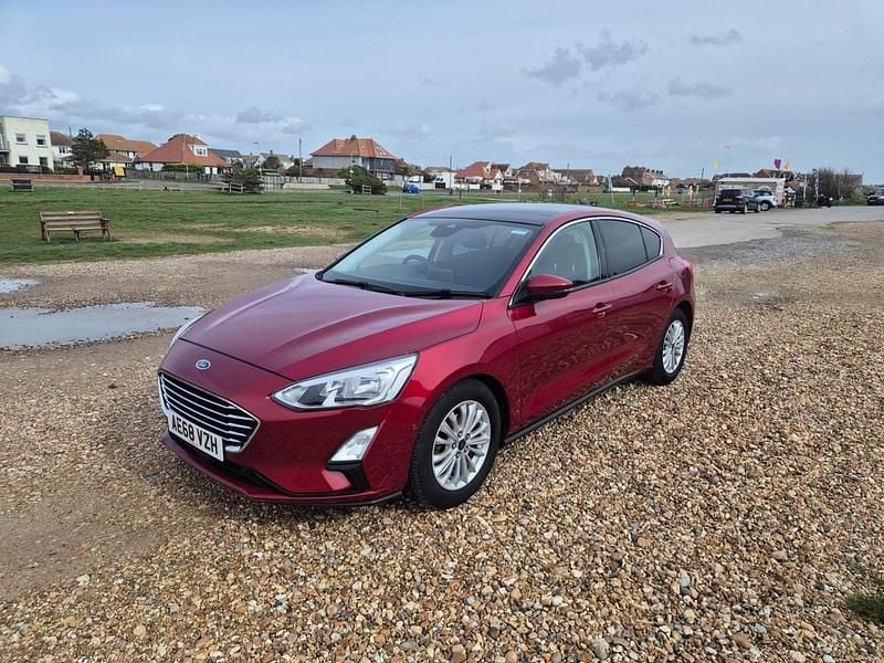 Used Ford Focus Titanium 2018 Red Hatchback