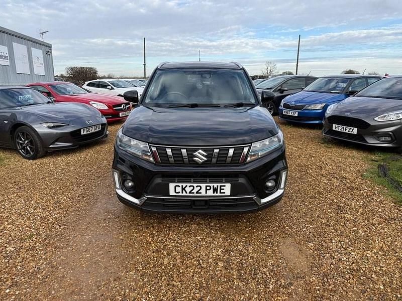 Second-hand Suzuki Vitara SZ-T 129 CP (94 kW) 2022 Negru Hatchback