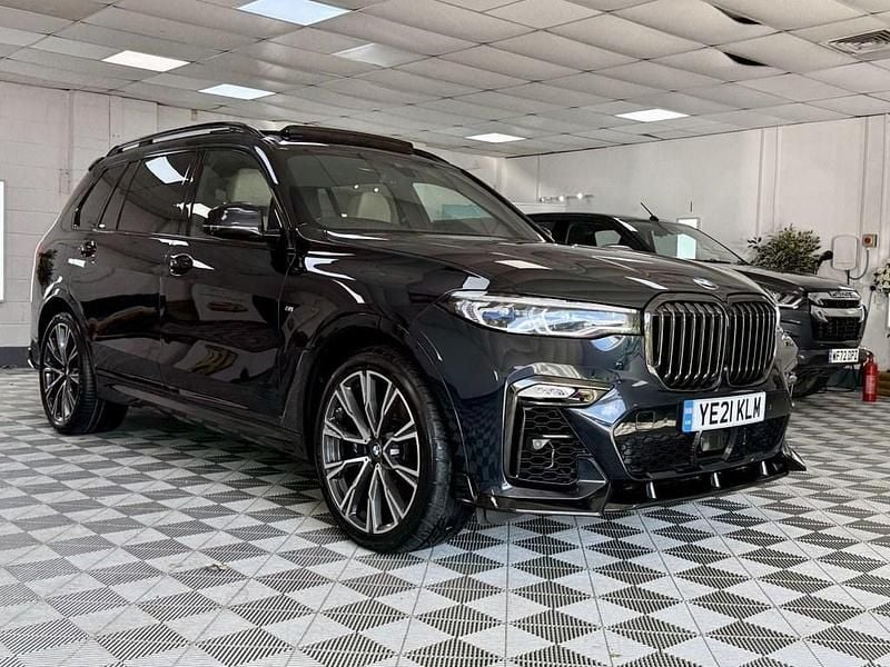 Black Used 2021 BMW X7 M Sport SUV | £47,991 (A bit pricey) - Image 1/4