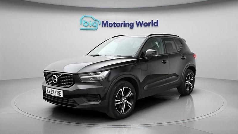 Used Volvo XC40 R-Design 163 HP (119 kW) 2022 Black SUV
