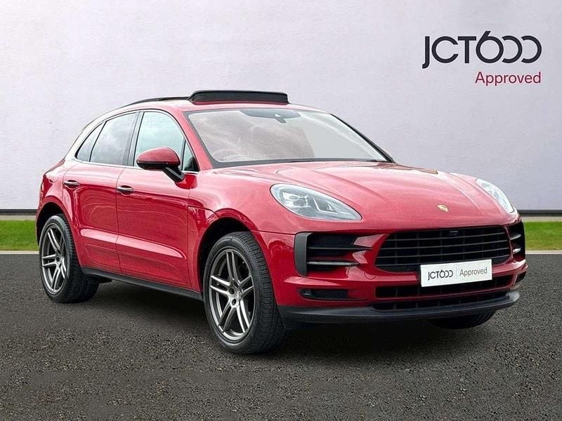 Used Porsche Macan 241 HP (177 kW) 2019 Red SUV