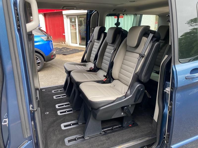 Used Ford Tourneo Custom Titanium 130 HP (95 kW) 2019 Blue Van