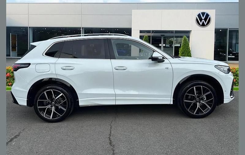 Used VW Tiguan Edition 150 HP (110 kW) 2024 White SUV