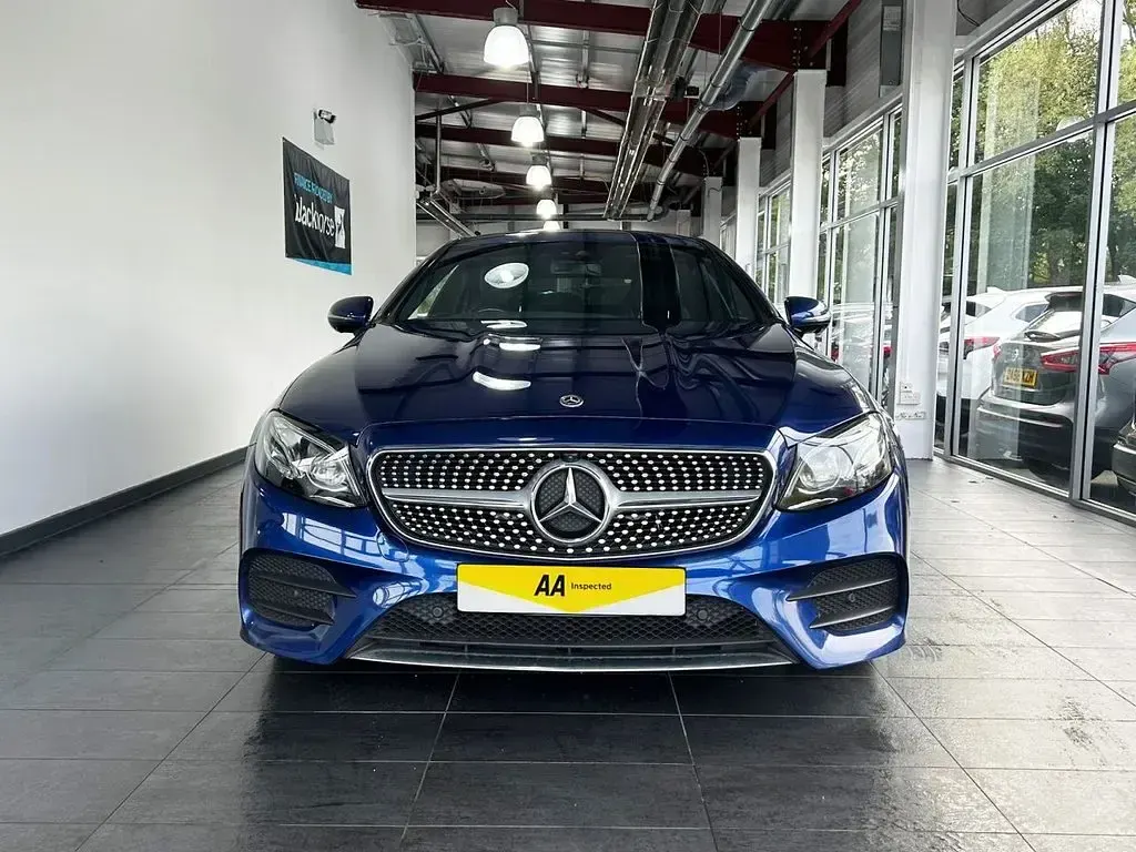 Used Mercedes E220 AMG Line Premium 194 HP (142 kW) 2020 Blue Coupe