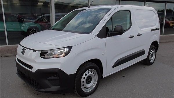 Not known New 2025 Fiat Doblò MPV | £19,900 (Fair price) - Image 1/1