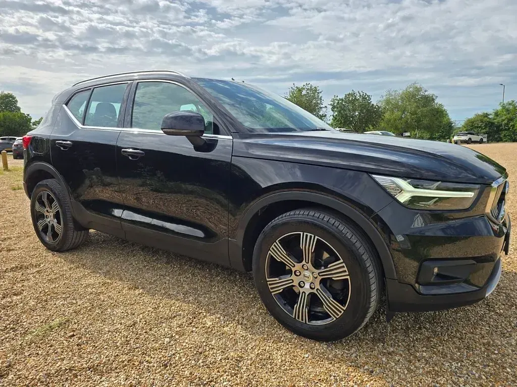 Used Volvo XC40 Inscription 2019 Black SUV